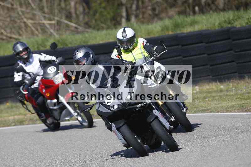 /01 02.04.2026 MAZ ADR/Gruppe gelb Gruppe gruen/10